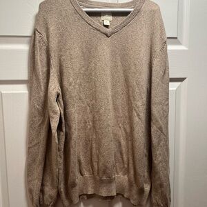 G.H. Bass men’s tan sweater size Large 100% cotton